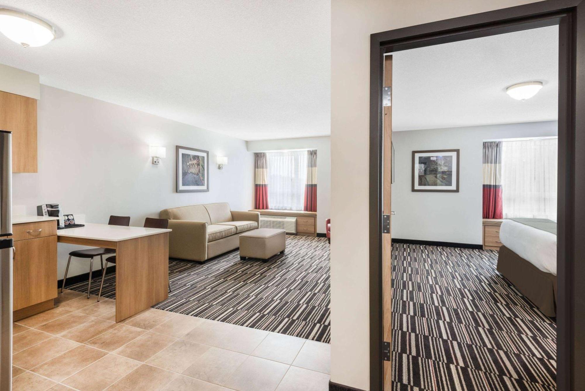 Microtel Inn & Suites By Wyndham Sudbury Exterior photo